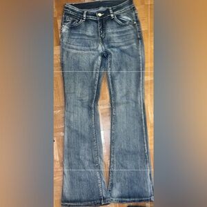 Bell bottom jeans 😔